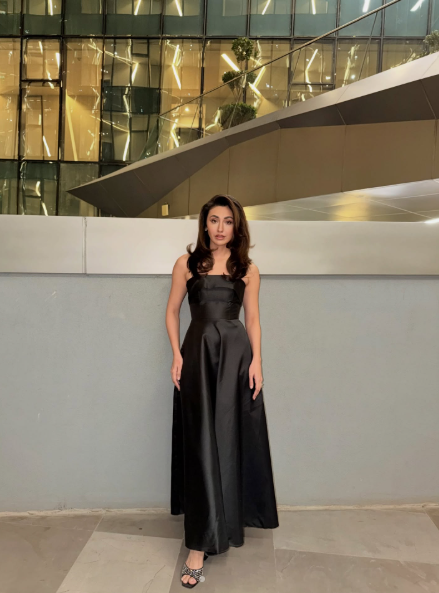 Fashion Spaghetti Straps Satin A Line Long Wedding Guest Dress Formal Evening Dress Prom Dress SP1392