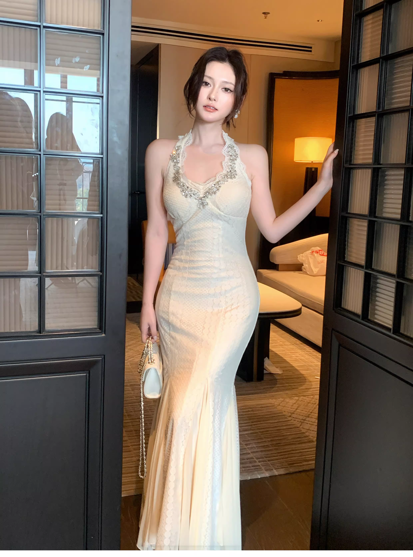 Charming Light Apricot Halter Lace Beaded Mermaid Party Dress Long Birthday Prom Gown SP1497