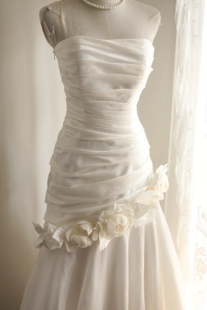 Pretty Strapless Satin Tulle Pleated Mermaid Long Wedding Dress Formal White Bridal Dress With 3D Flowers SP2090