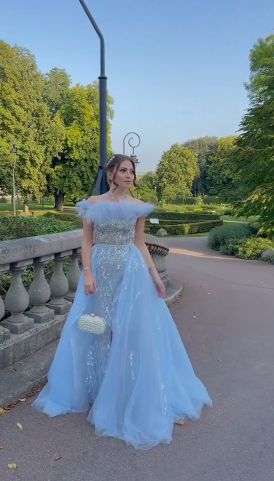 Elegant Strapless Sky Blue Tulle Sequin Feathers Slit Mermaid Prom Dress Long Party Gown SP448