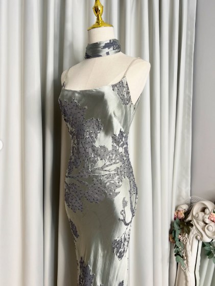 Charming Spaghetti Straps Silver Satin Lace Party Dress Retro Mermaid Prom Dress With Ribbon SP629