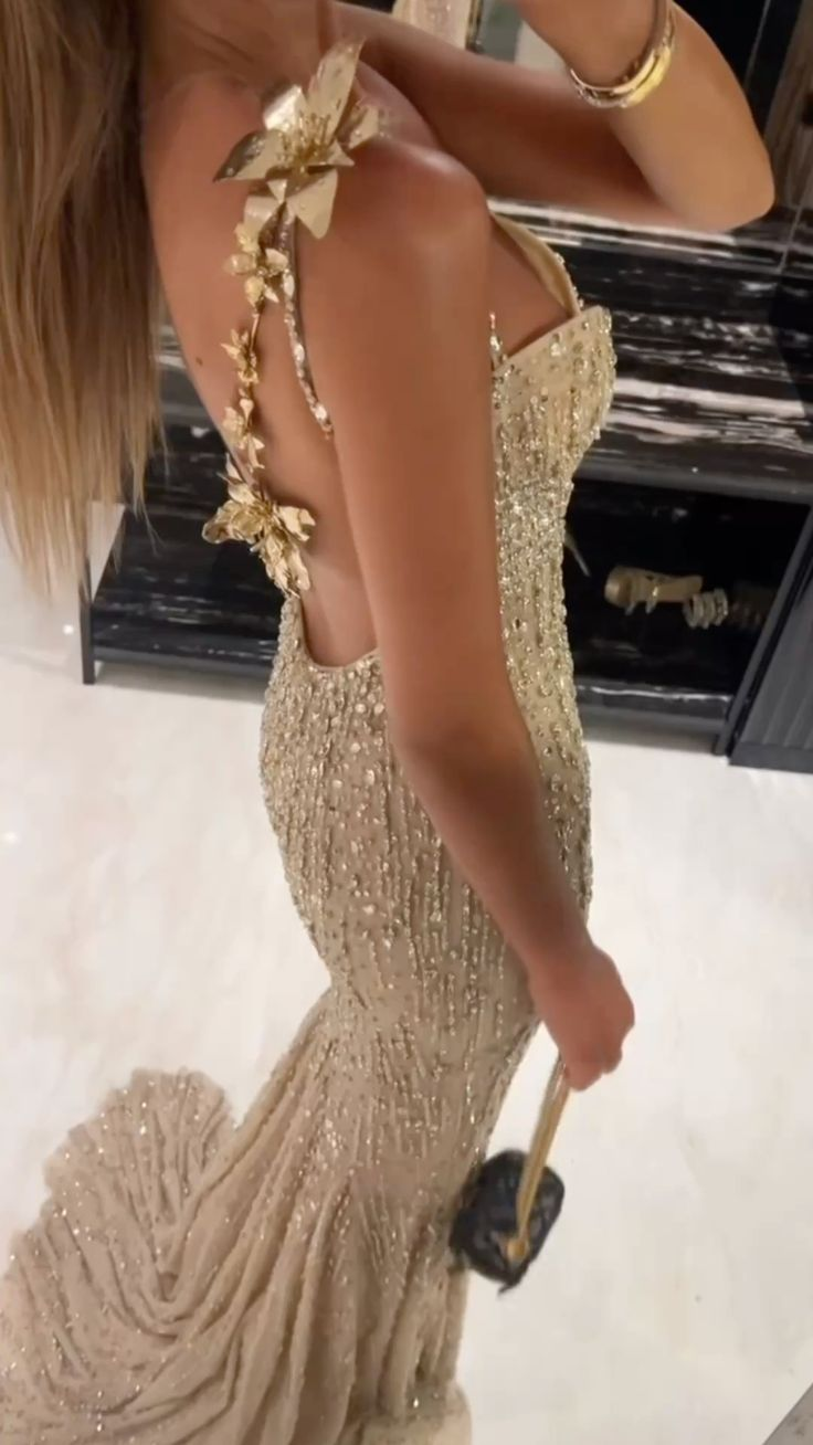 Gorgeous Spaghetti Straps Champagne Tulle Sequin Beaded Mermaid Long Party Dress Prom Gown SP857