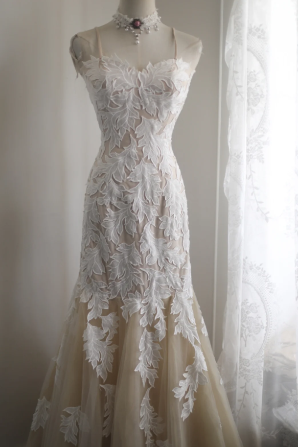 Vintage Spaghetti Straps Champagne Tulle White Lace Appliques Mermaid Long Wedding Dress SP1243