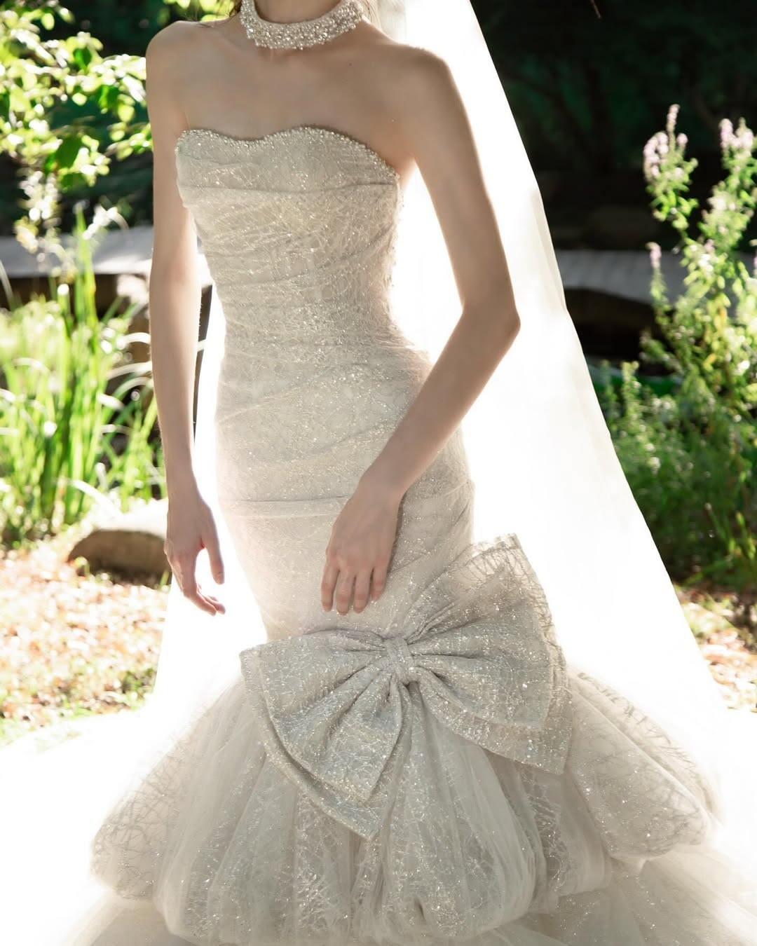 Shiny Strapless White Tulle Sequin Mermaid Long Wedding Dress With Bow SP3711