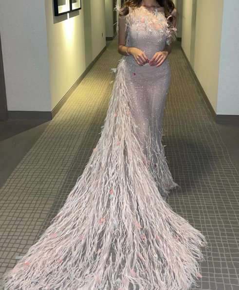 Pretty Light Pink Sequin Feathers Mermaid Long Party Dress Prom Gown SP1120