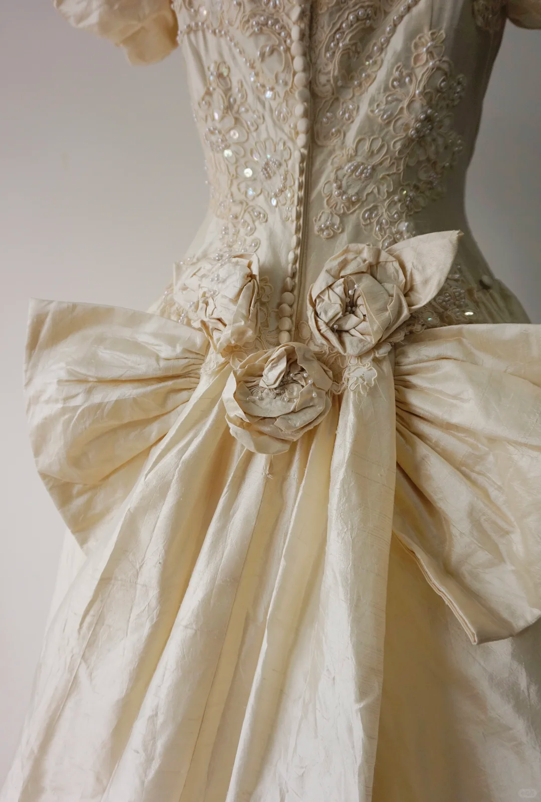 Vintage Light Champagne Satin Sequin Beaded Long Wedding Dress Bridal Gown SP4096