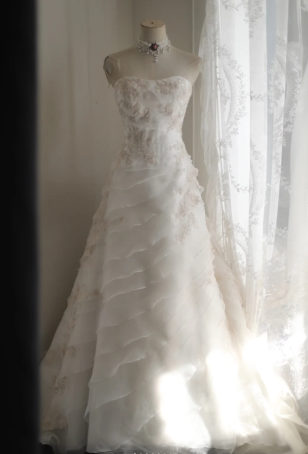 Vintage Strapless White tulle Layered Mermaid Long Wedding Dress Bridal Dress SP1247