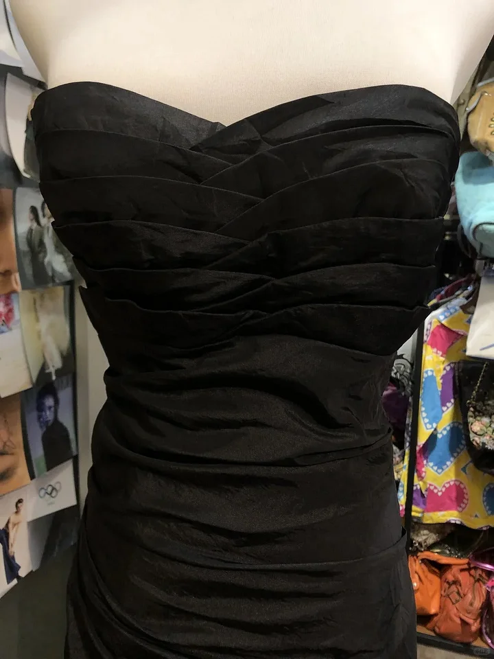 Black Vintage Strapless Satin Pleated Layered Mermaid  Long Prom Dress Evening Dress SP404