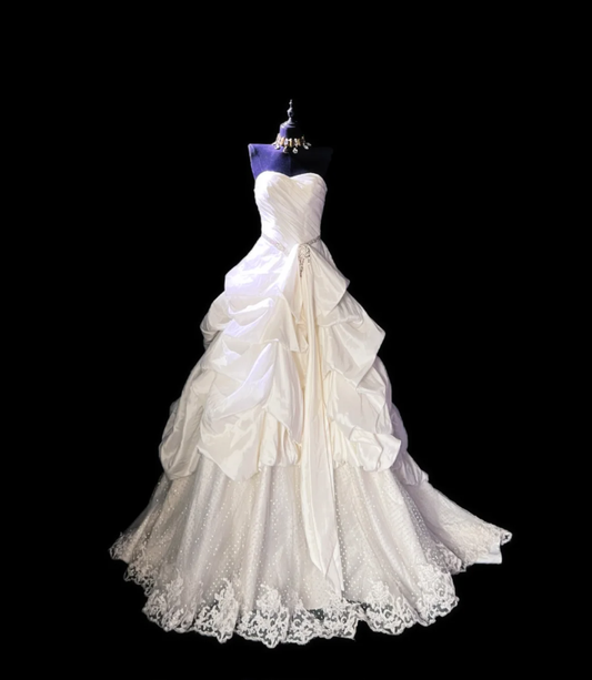 Pretty Sweetheart  Neck White Satin Pleated Lace Long Bridal Dress Wedding Dress Y9850