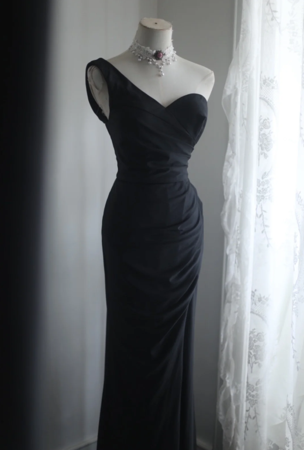 Classic Black One Shoulder Satin Mermaid Long Wedding Guest Dress Formal Evening Dress SP1235
