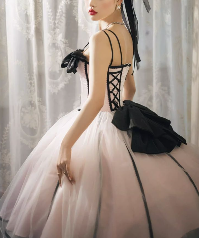 Vintage Pink Spaghetti Straps Tulle A Line Short 18th Birthday Outfits Formal Homecoming Dress Y9326