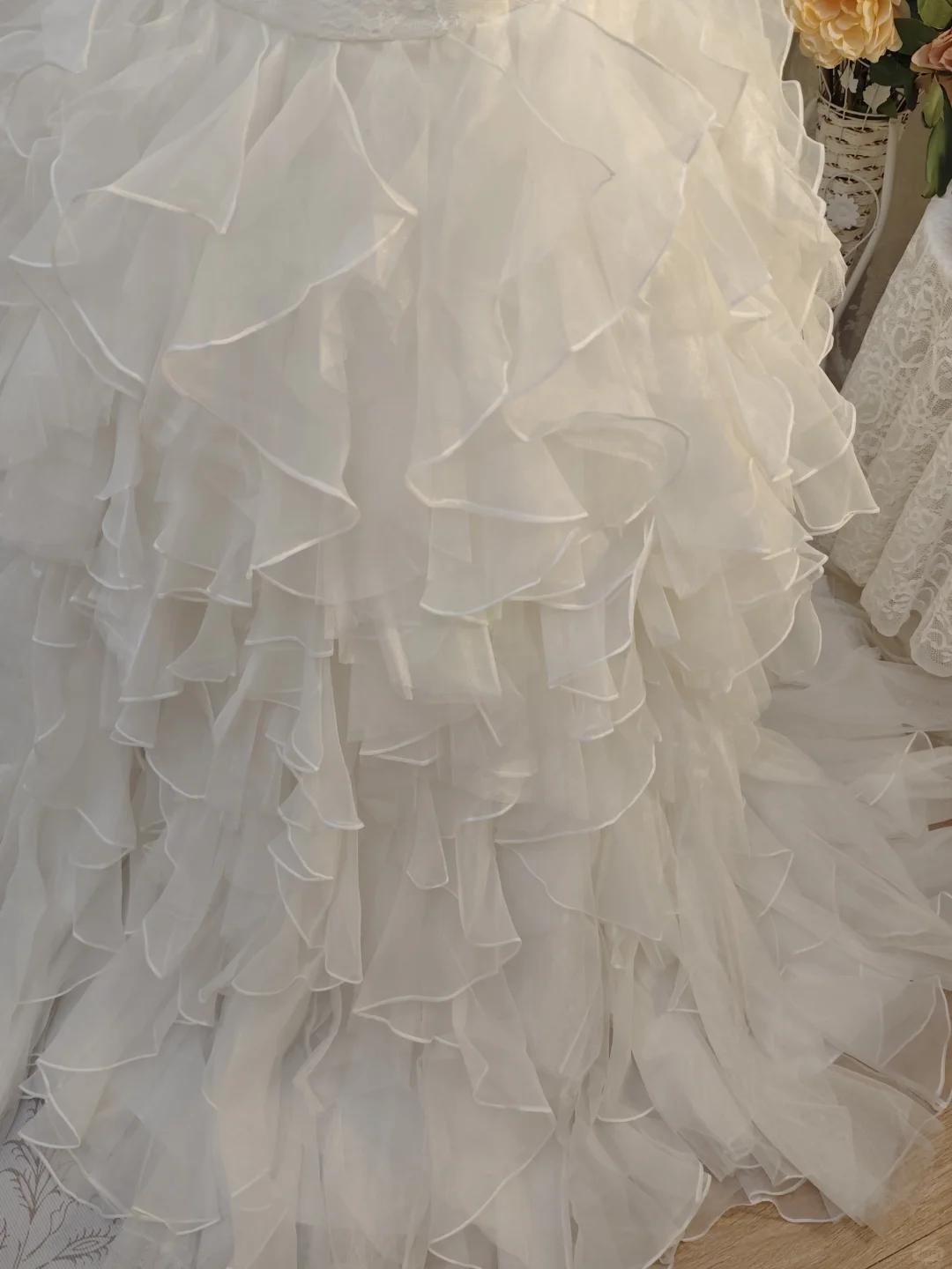 Pretty Strapless White Tulle Ruffles Long Wedding Dress Formal Bridal Dress SP2161