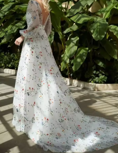 French Elegant Floral Chiffon Long Sleeve Bridal Dress ,V Neck Wedding Dress Y2065