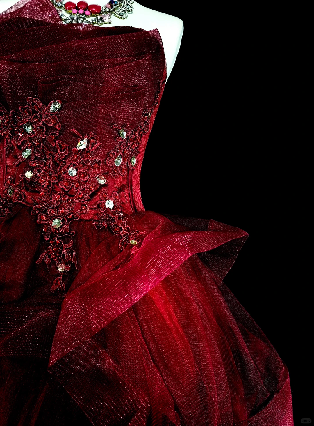 Charming Strapless Tulle Appliques Beaded A Line Short 16th Birthday Outfits,Red Short Graduation Homecoming Dress SP3395
