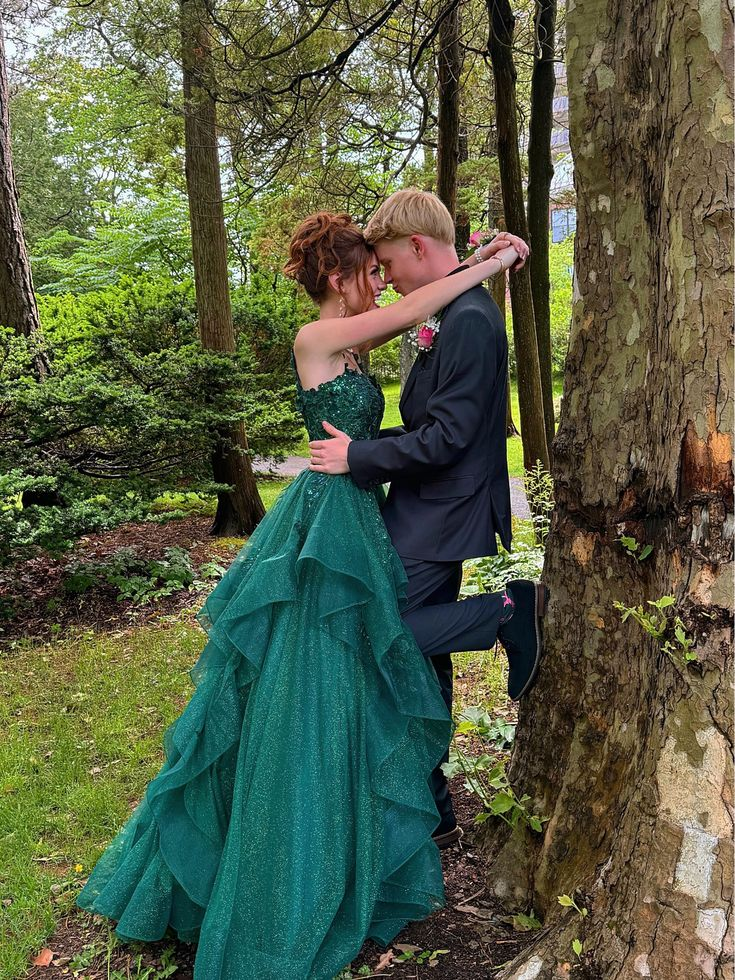 Glamorous Emerald Green Tulle Sequin Appliques Evening Dress Long Party Dress SP4268