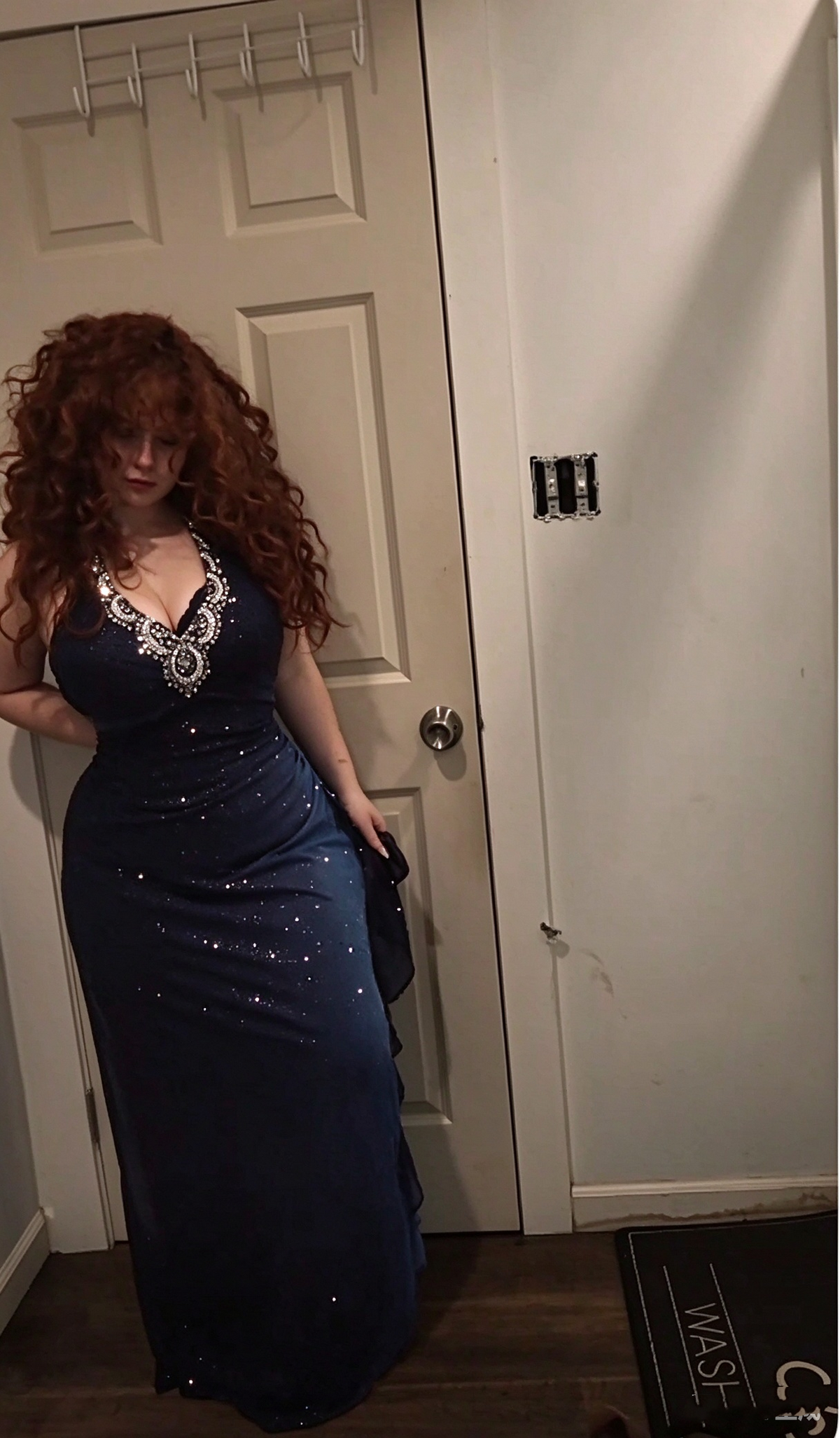 Elegant Navy Blue Prom Dress Halter V Neck Chiffon Beaded Long Party Dress SP4229