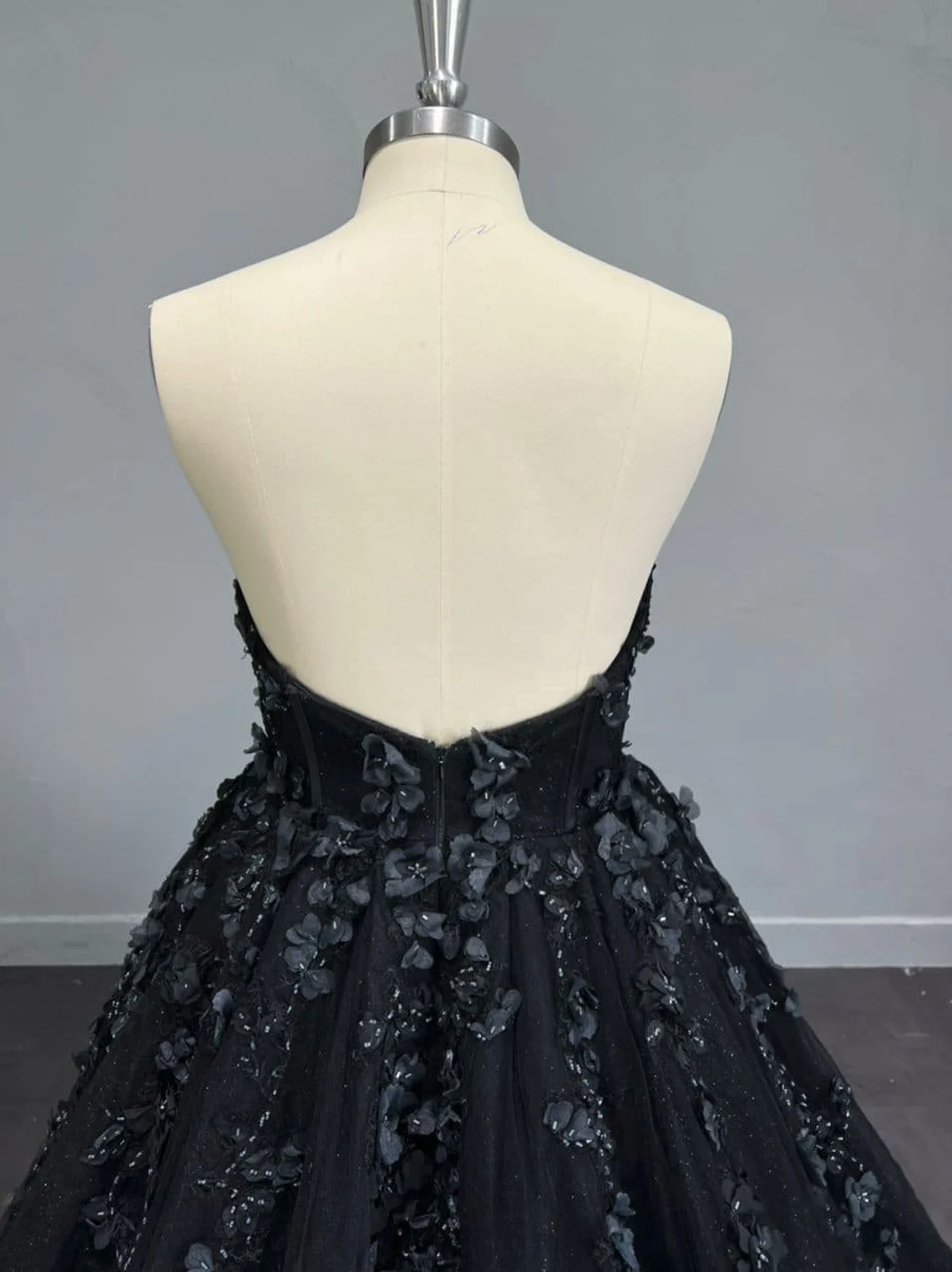 Stunning, Alternative Black Gown, Off The Shoulder Ball Gown Gothic Unconventional Wedding Dress,Y2477