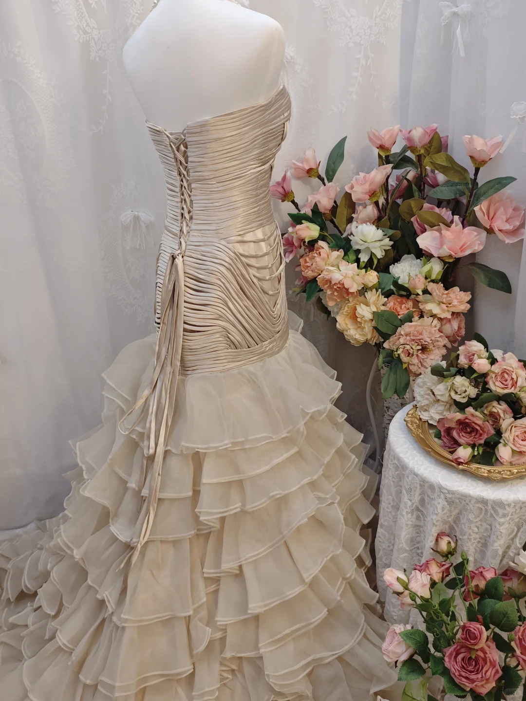 Elegant Strapless Chiffon Ruffled Layered Mermaid Long Wedding Dress Formal Bridal Dress SP2256
