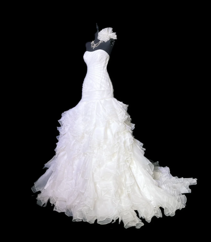 Gorgeous Strapless White Long Mermaid Ruffles Pleated Wedding Dress Bridal Dress Y9852
