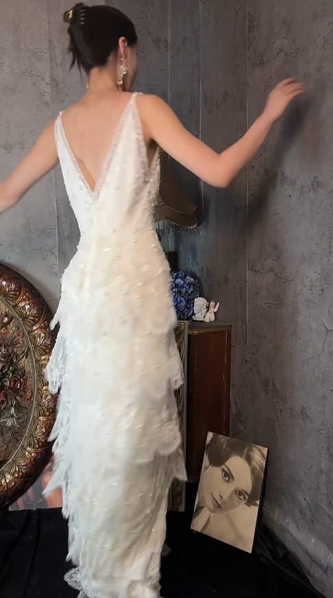 Pretty V Neck Sleeveless White Lace Beaded Layered Long Party Dress Formal Birthday Outfits SP1255