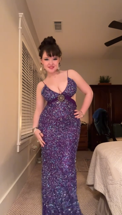 Sparkly Spaghetti Straps V Neck Purple Sequin Sheath Long Party Dress Wedding Guest Dress SP1180