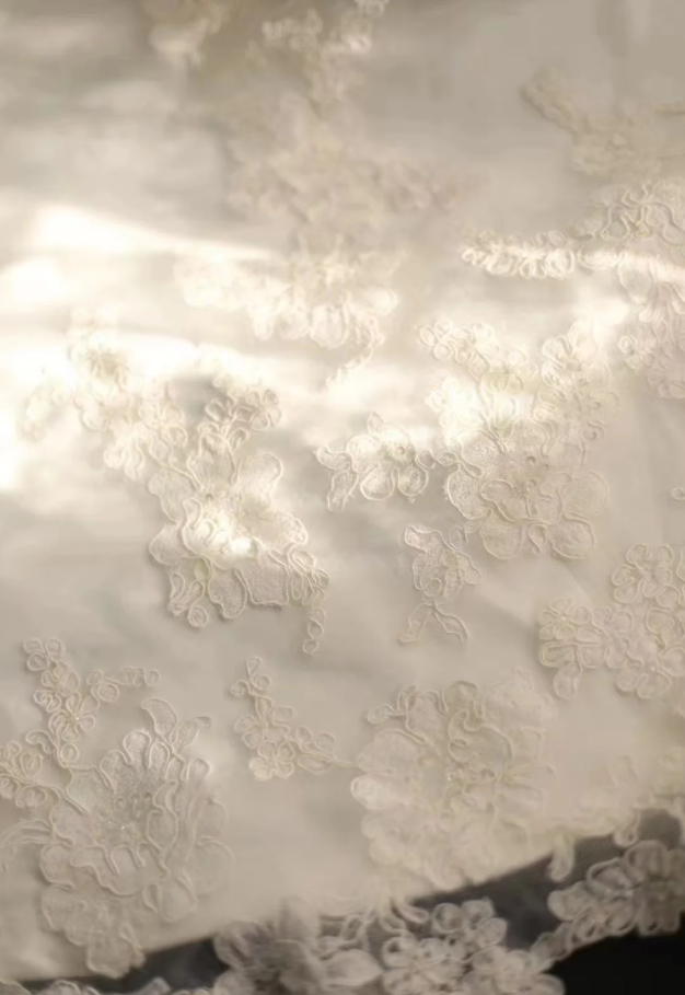 Elegant Strapless White Tulle Lace Appliques Mermaid Bridal Dress Long Wedding Dress SP1169