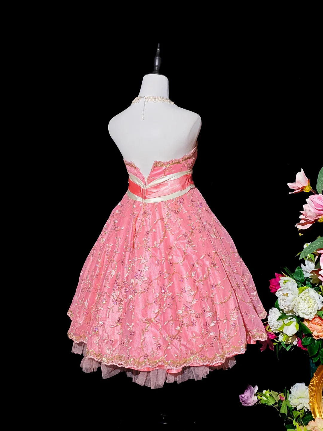 Gorgeous Pink Strapless Satin Tulle Embroidered A Line Short Homecoming Dress Birthday Outfits SP2710