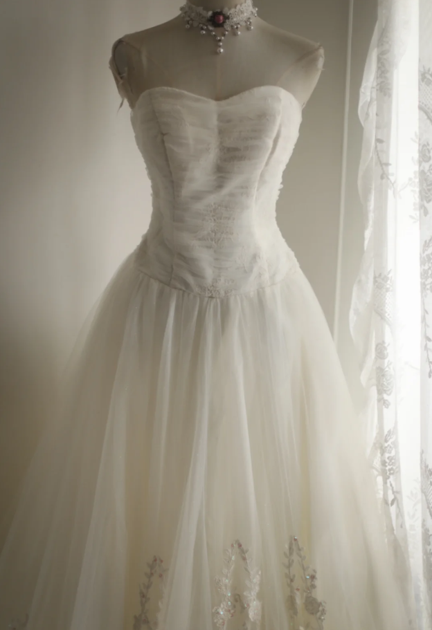 Classy Sweetheart Neck White Tulle Lace Appliques Mermaid Long Wedding Dress Bridal Dress SP1207