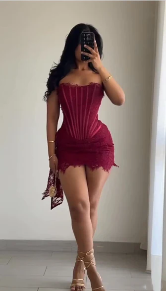 Vintage Burgundy Strapless Lace Sheath Cocktail Dress Short Homecoming Dress Y9894