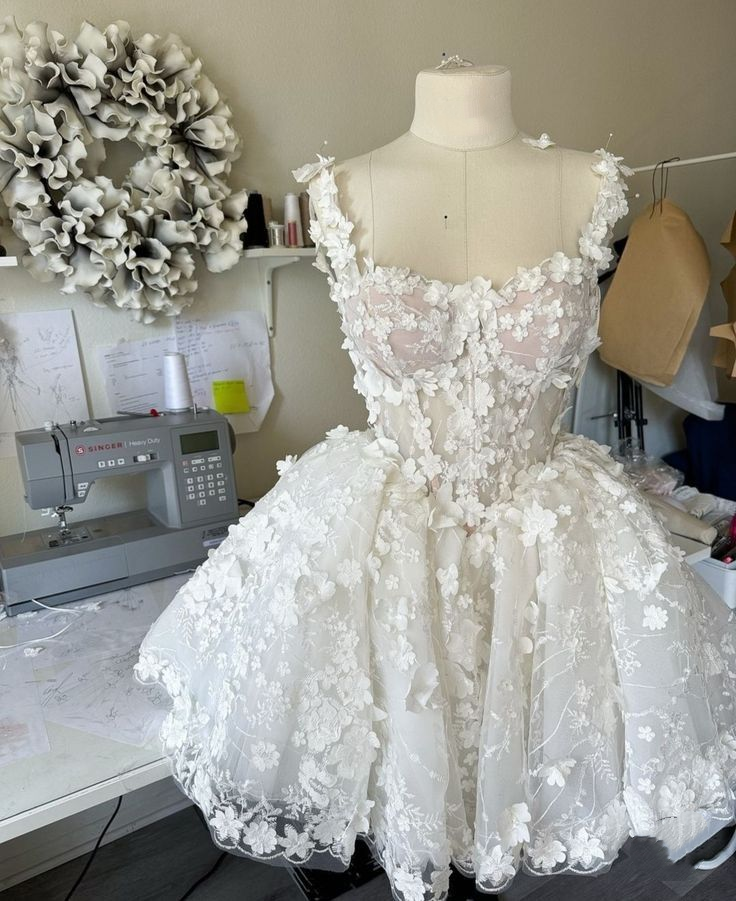 Cute White Tulle Lace Appliques A Line Short Graduation Homecoming Dress Birthday Outfits SP25