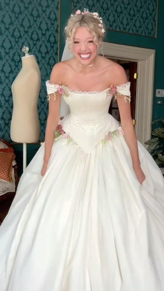 Elegant Off The Shoulder Bridal Dress,White Satin Appliques Long Wedding Dress SP2975