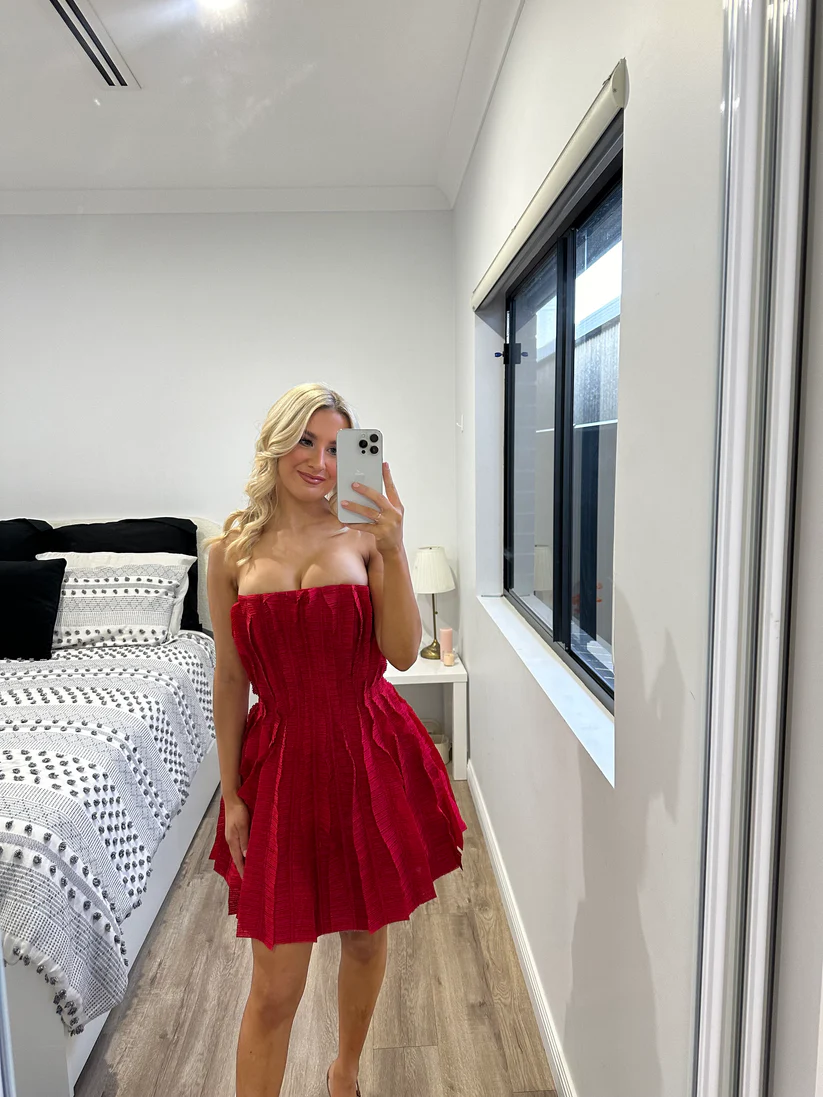 Strapless Red Ruffles A Line Homecoming Dress Mini Prom Dress Y8004