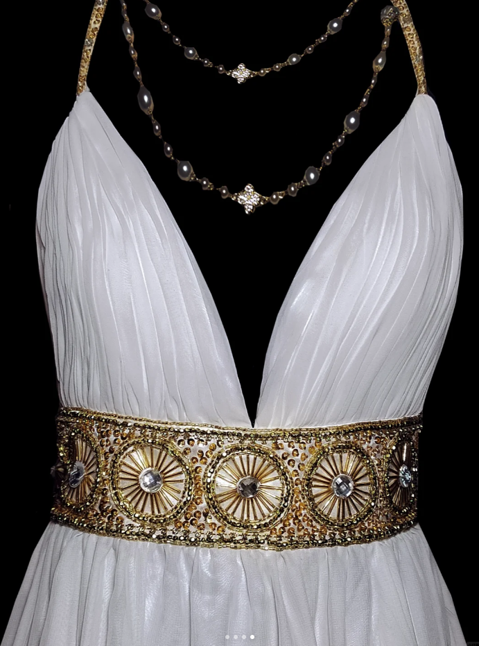 Classy Spaghetti Straps White Chiffon Beaded Evening Dress Backless Prom Gown SP477