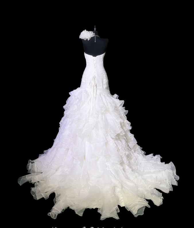 Gorgeous Strapless White Long Mermaid Ruffles Pleated Wedding Dress Bridal Dress Y9852
