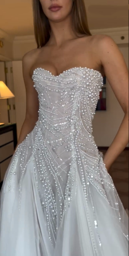 Pretty Sweetheart Neck Tulle Pearls White A Line Long Wedding Dress Bridal Dress SP2972