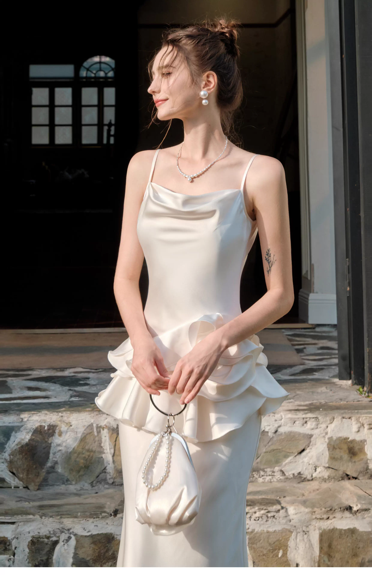 Elegant Ivory Satin Ruffles Long Party Gown Spaghetti Straps Mermaid Birthday Outfits SP1993