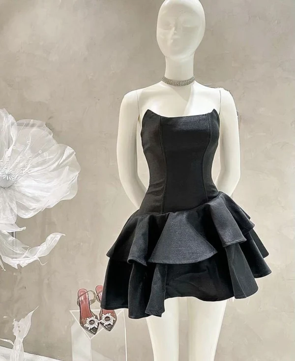 Elegant Black Strapless Short Birthday Outfits Homecoming Dress Y7636