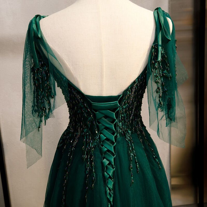 Emerald Green Spaghetti Straps Prom Dress Ball Gown V-Neck S11037