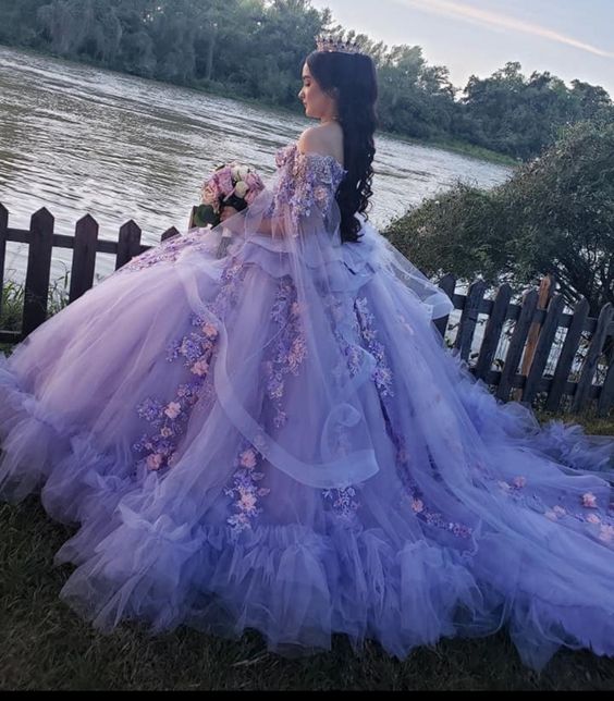 Luxurious Off The Shoulder Tulle Floral Appliques Ball Gown Purple Sweet 16 Dress Y679